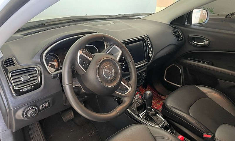 Jeep Compass 2021 R$...