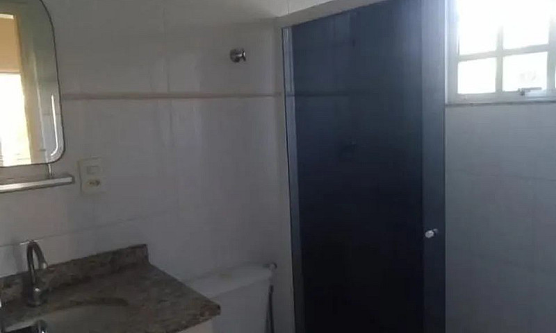 Casa Com 03 Quartos ...