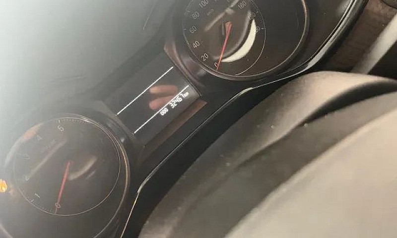Chevrolet Onix Plus ...