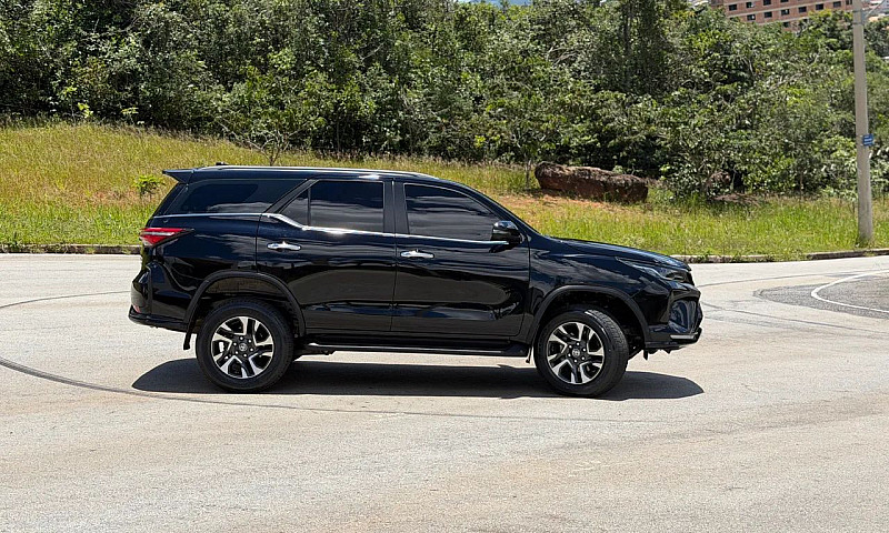 Toyota Hilux Sw4 Srx...