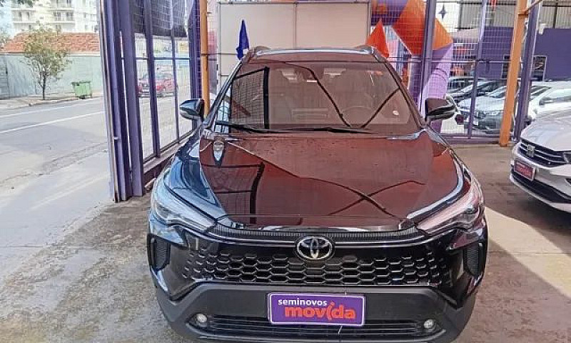 Toyota Corolla Cross...