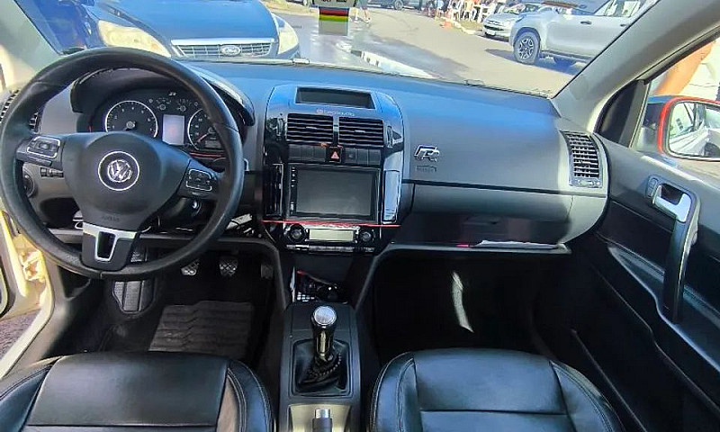 Volkswagen Polo Sed....