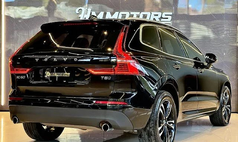 Volvo Xc 60 T-5 Mome...
