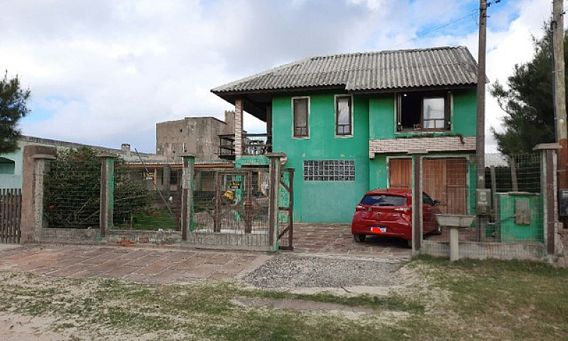 Vendo Sobrado Em Bal...