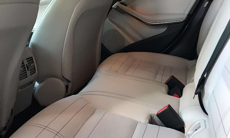 Mercedes-Benz Gla 20...
