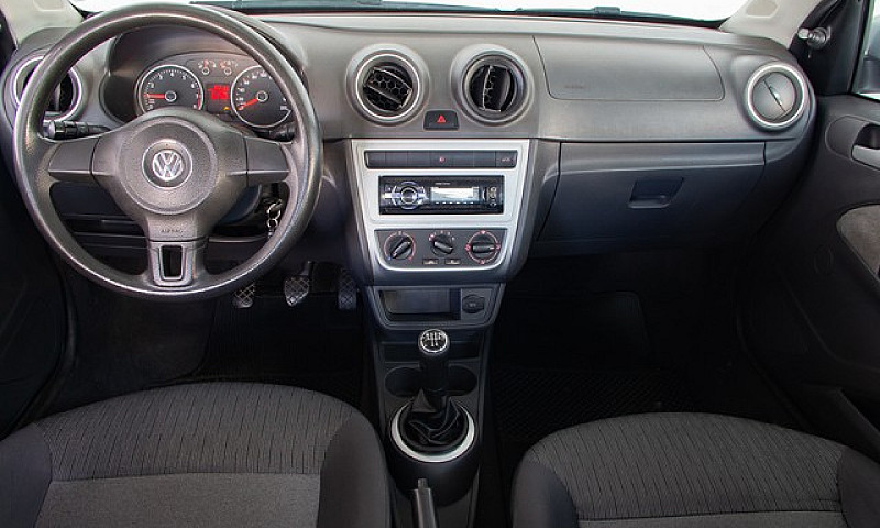Volkswagen Voyage 1....