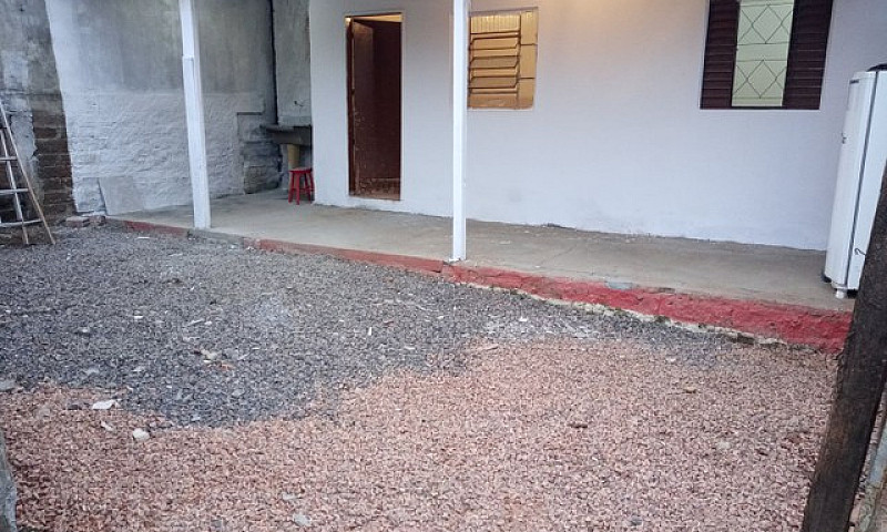 Casa Pequena 1 Quart...