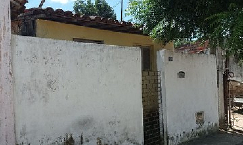 Vendo Duas Casas ...