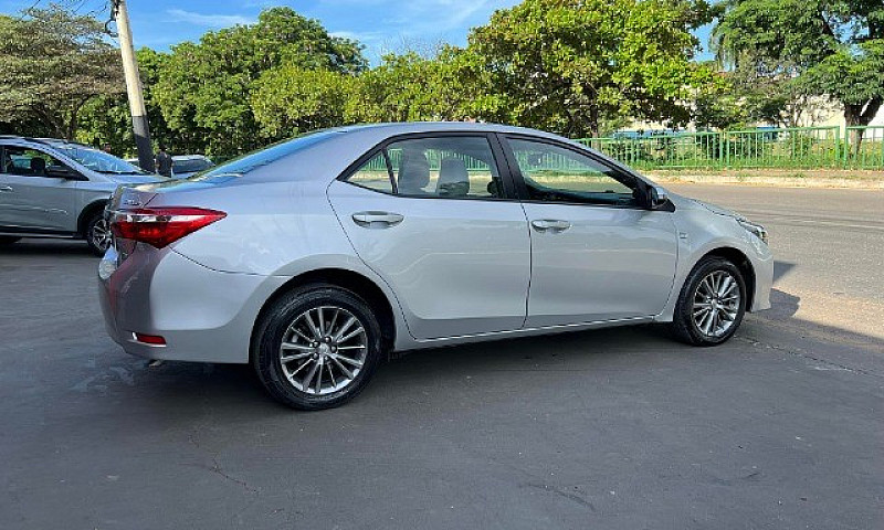 Toyota Corolla Xei 2...
