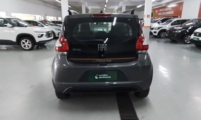 Fiat Mobi Trekking 1...