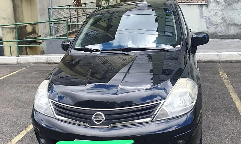 Nissan Tiida Sl 1.8/...