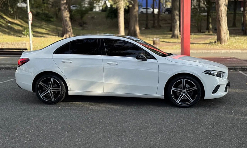 Mercedes-Benz A-200 ...