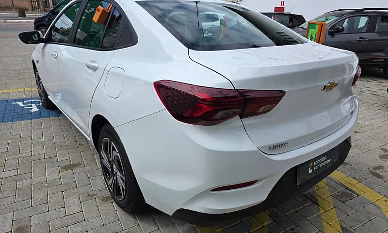 Chevrolet Onix Plus ...