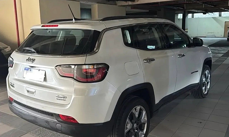 Jeep Compass Longitu...