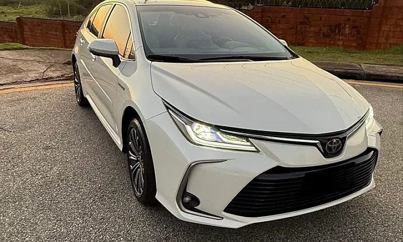 Toyota Corolla Altis...