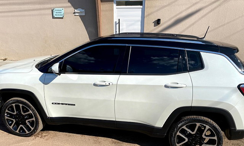 Jeep Compass 2021 R$...