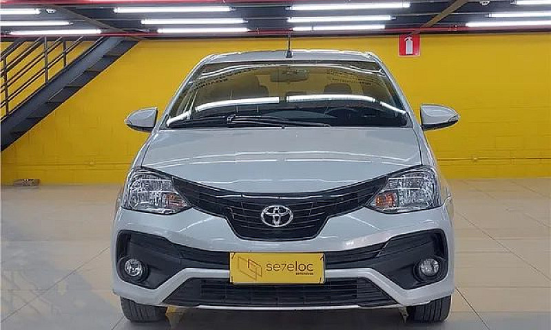 Toyota Etios 2020 1....