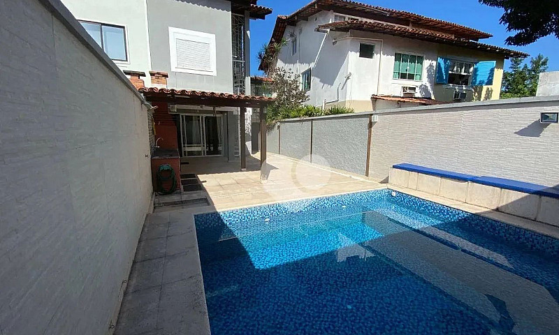 Casa Com 5 Dormitóri...