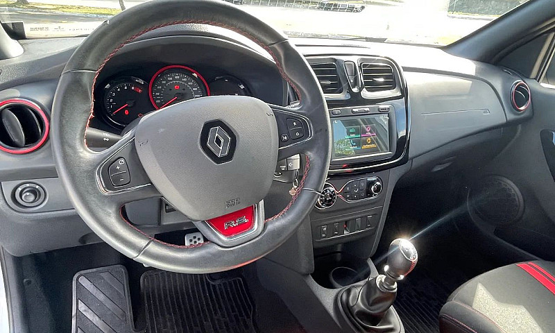 Renault Sandero Spor...