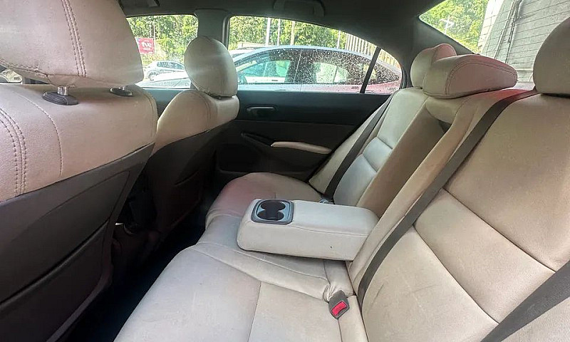 Honda Civic Sedan Lx...