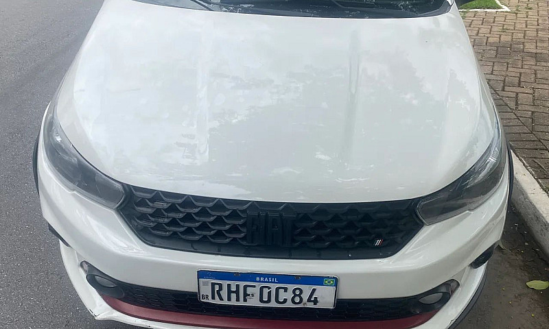 Fiat Argo Hgt 1.8 16...