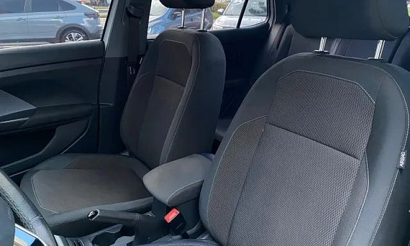 Volkswagen T-Cross 1...