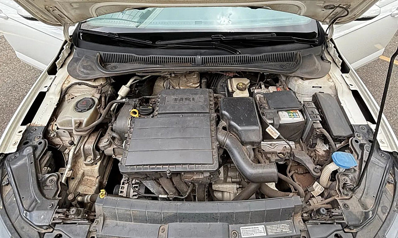 Volkswagen Polo 1.6 ...