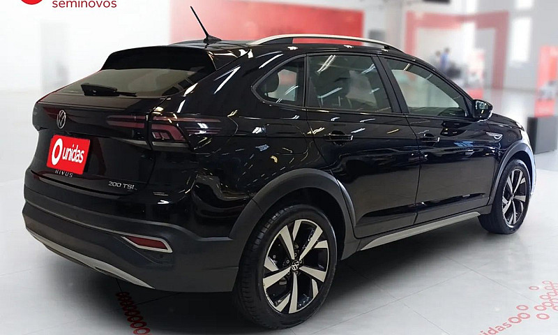 Volkswagen Nivus Hig...