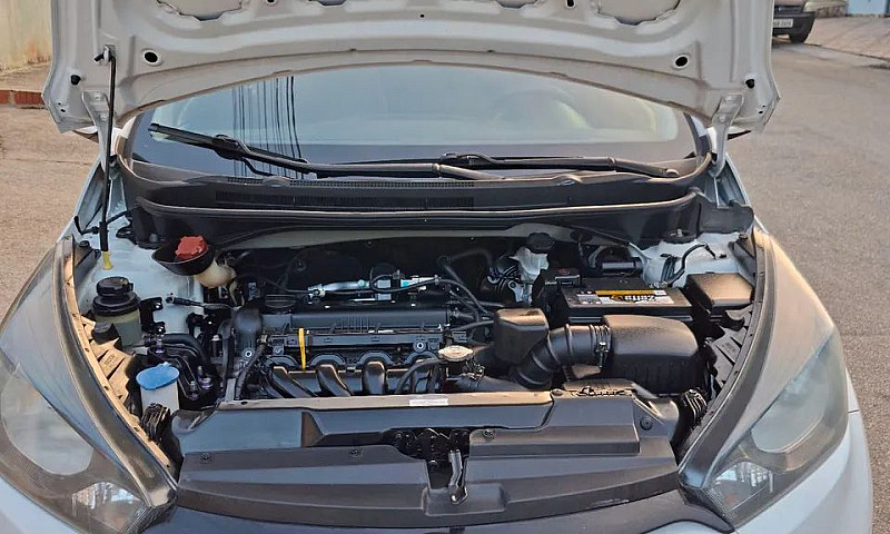 Hyundai Hb20S C.plus...