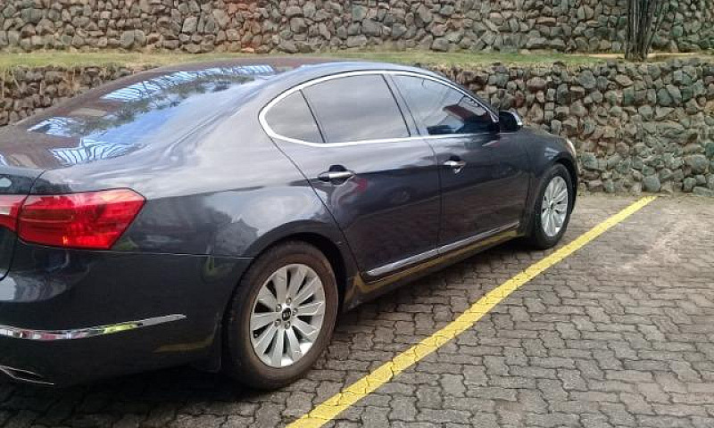 Kia Motors Cadenza...