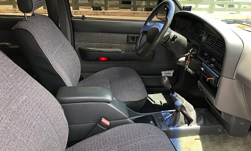 Hilux Sr5 (A Mais No...