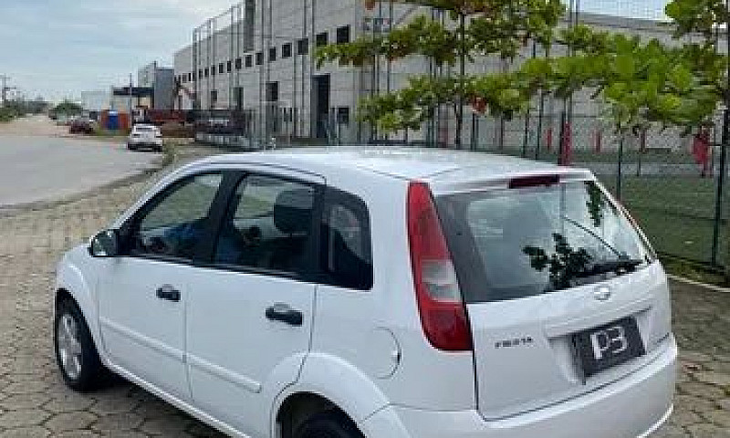 Ford Fiesta Hatch - ...