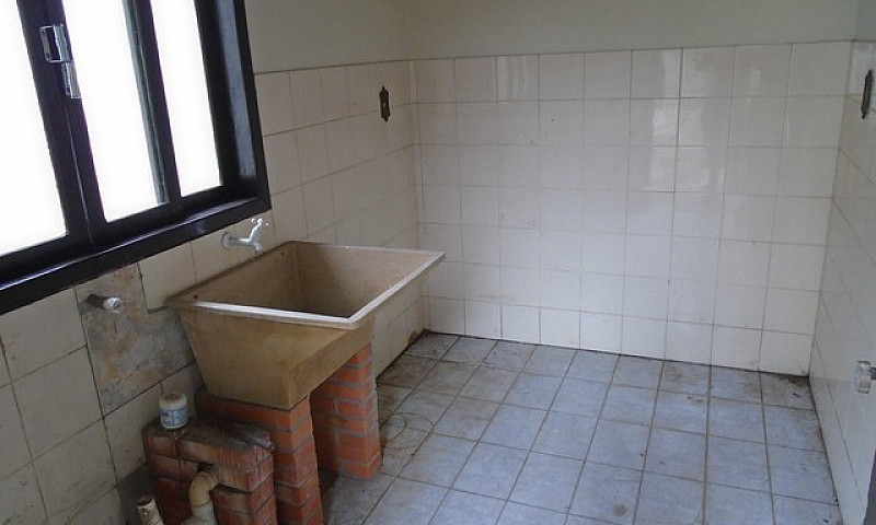 Casa Com 01 Suíte + ...