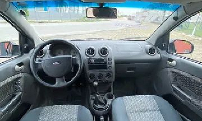 Ford Fiesta Hatch - ...