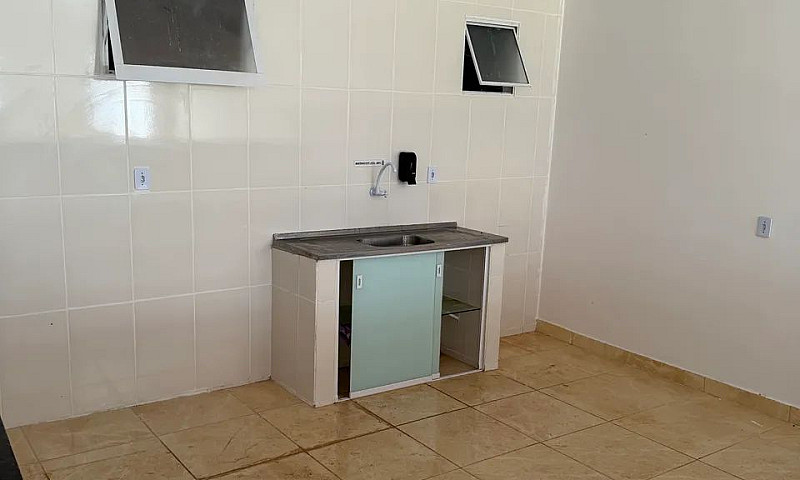 Casa 4 Quartos Com S...