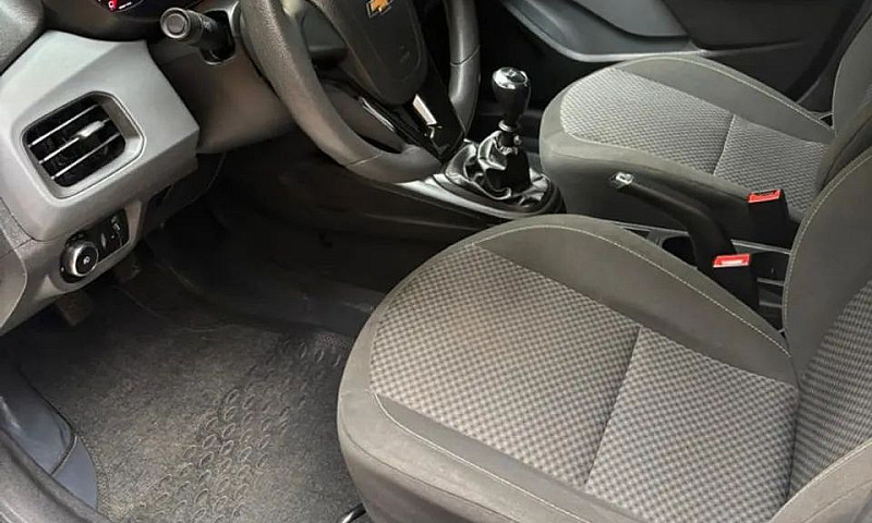 Vendo Onix Joy 2019...