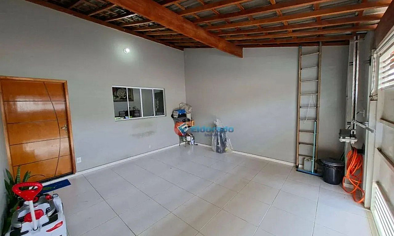 Casa Com 2 Quartos À...