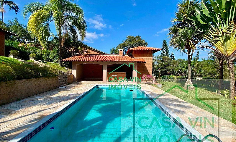 Casa Com 3 Dormitóri...