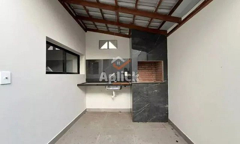 Casa Com 3 Dormitóri...