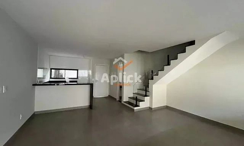 Casa Com 3 Dormitóri...