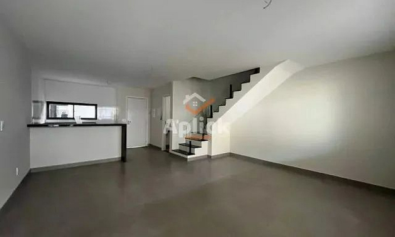 Casa Com 3 Dormitóri...