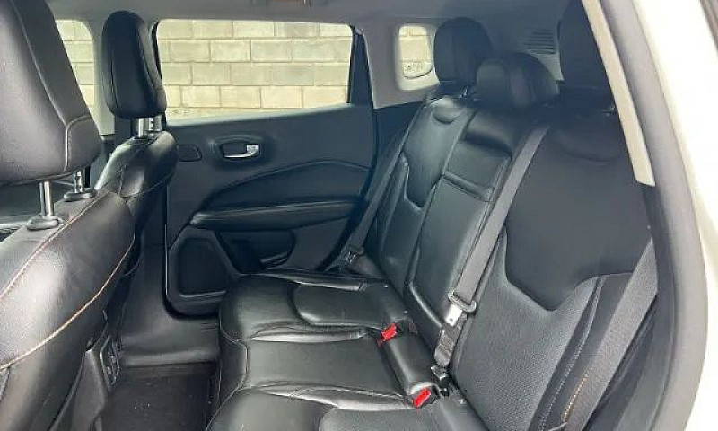 Jeep Compass Longitu...
