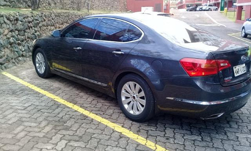 Kia Motors Cadenza...