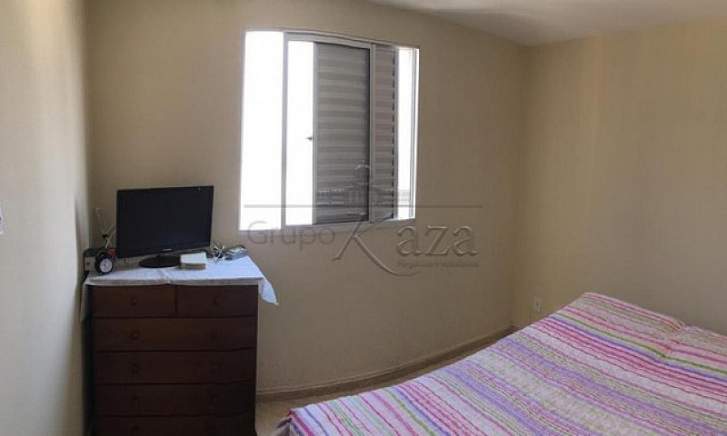 Apartamento / Padrão...