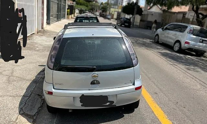 Corsa Hatch 2012...