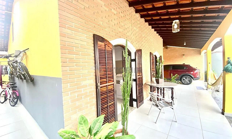 Casa Com 3 Dormitóri...