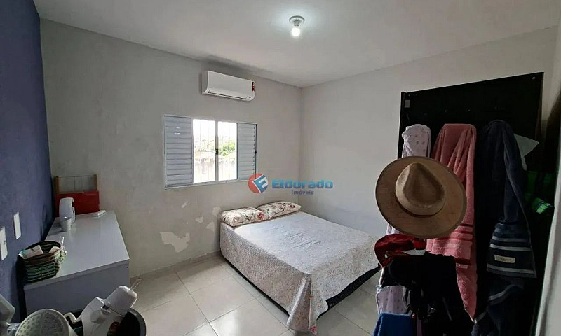 Casa Com 2 Quartos À...