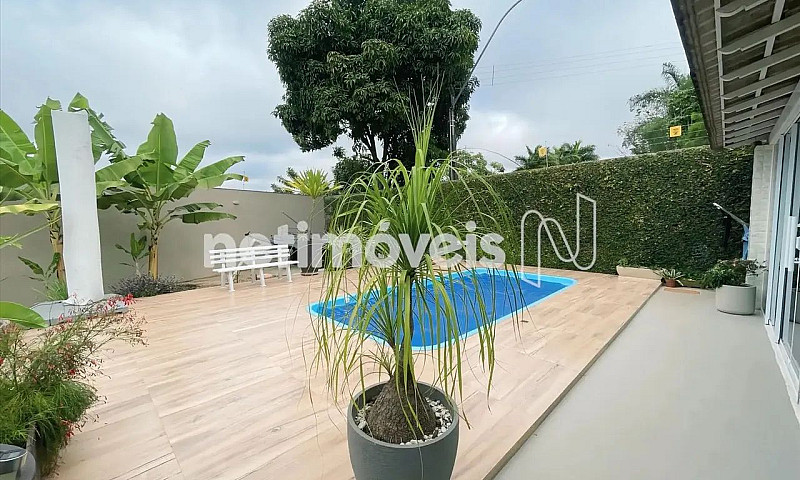Linda Casa Em Arniqu...