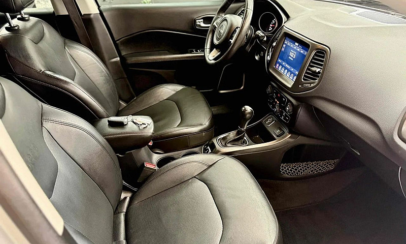 Jeep Compass Longitu...