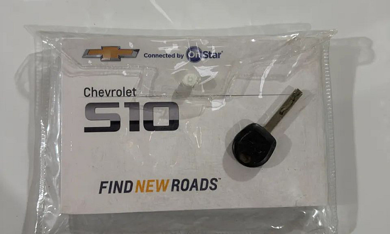 Chevrolet S10 Pick-U...